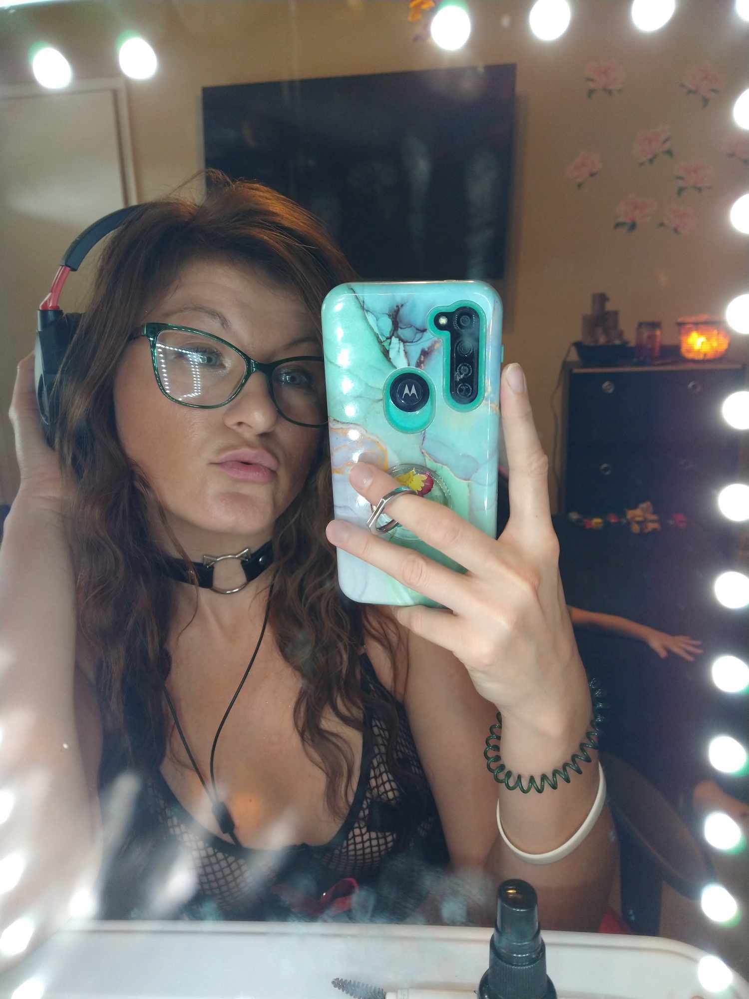 Alexxxhotgamerwife Avatar