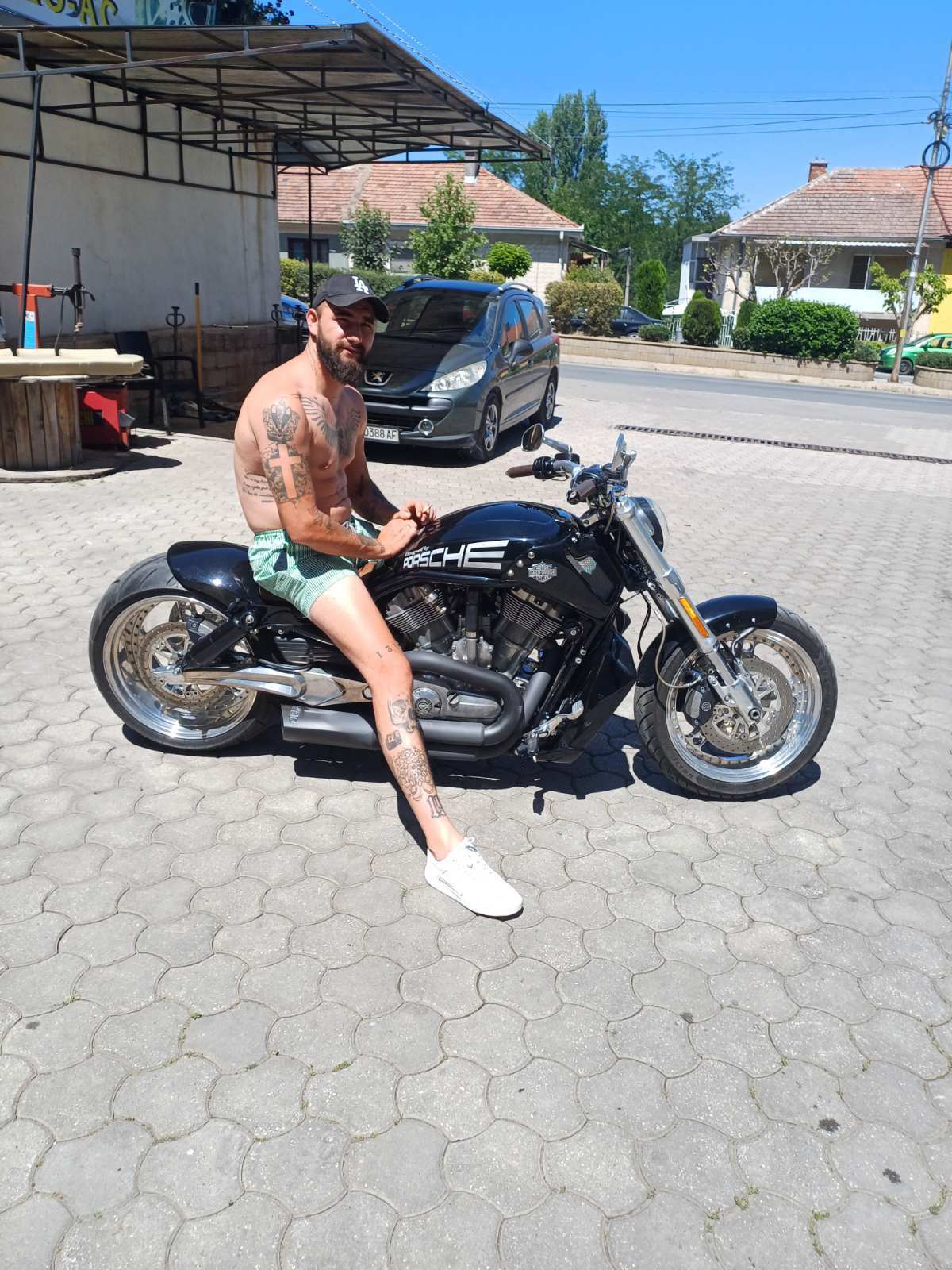 naughty_monsta Avatar