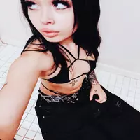 bratluvaaa profile