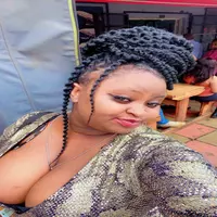 bustydivaxx211 profile