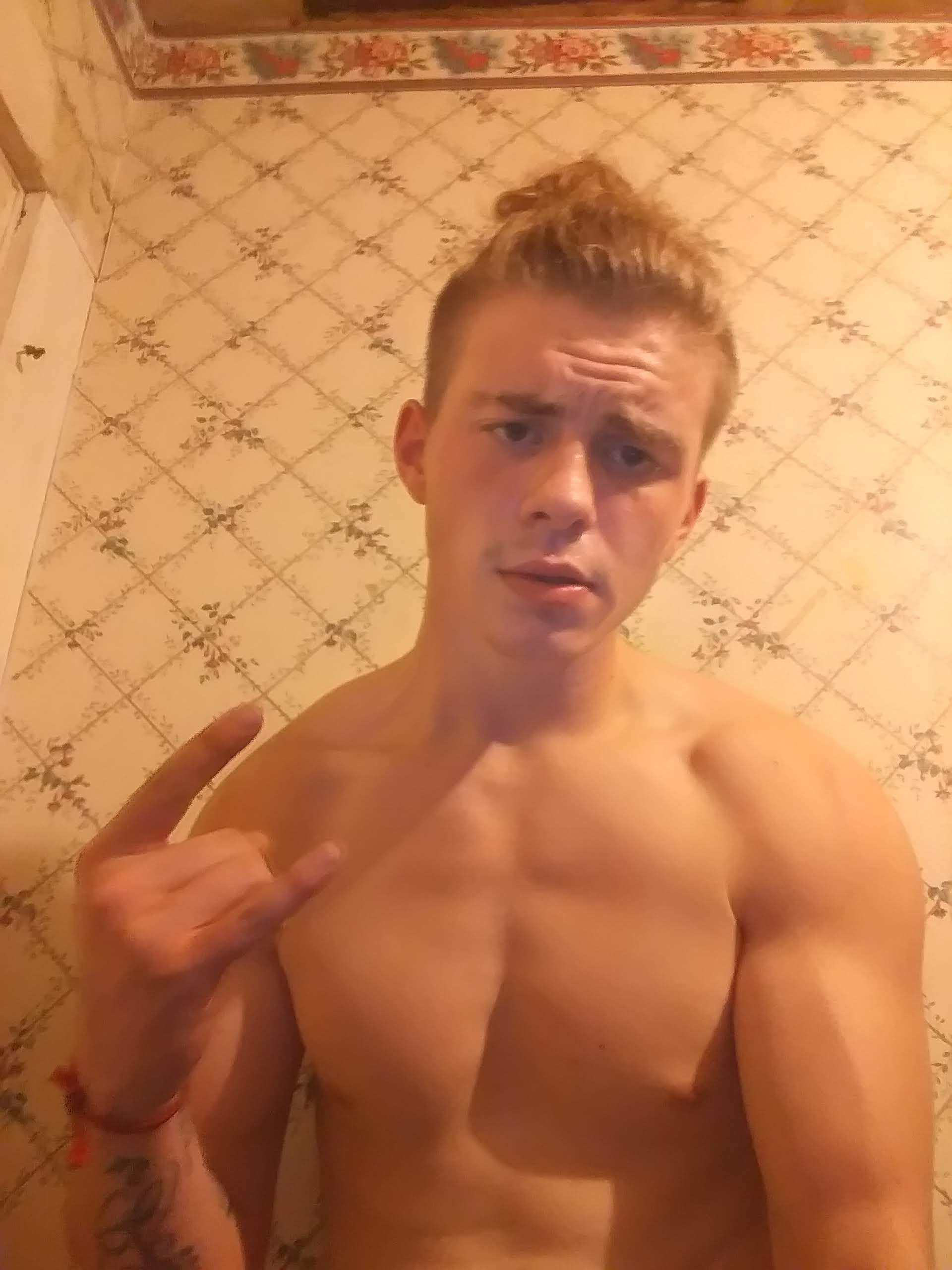 whudduhrebel6 Avatar