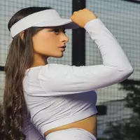 carolinemoreno profile