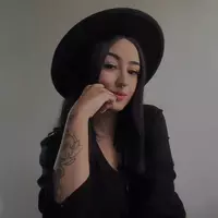 chloeshade profile