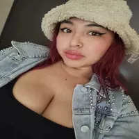 claudia-perez profile