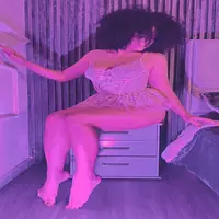 dahlialawrence profile