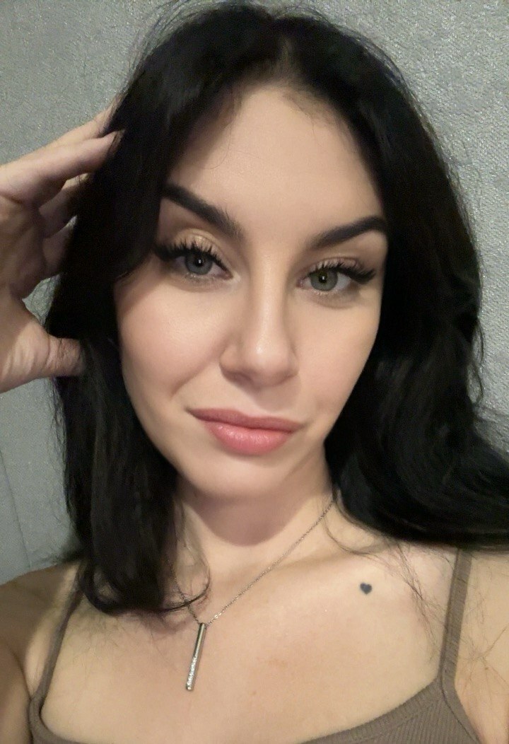 Ella Avatar