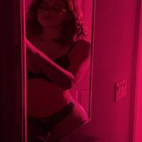 Ellienovaxxx