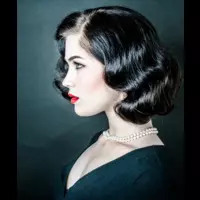 evelynclaire profile