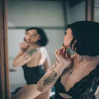 hollyvex profile
