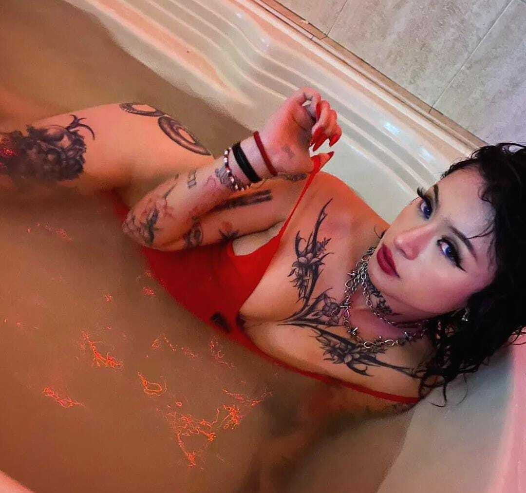 Isabella-dark Avatar