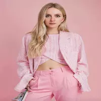 joanhanchett profile
