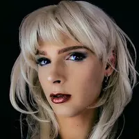 lolaspais profile