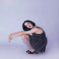 loraine-woods profile