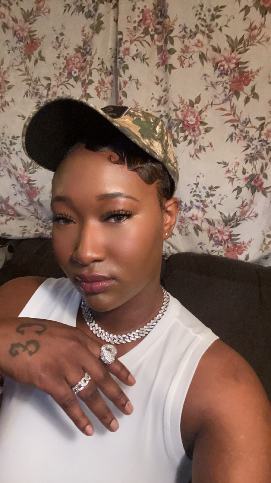 LovelyTsunami Avatar