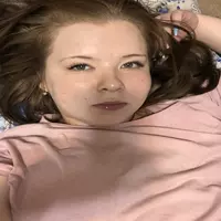 melina-top profile