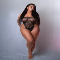 monaaxxx profile