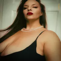 nicolelaney profile