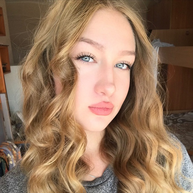 playful-sophie Avatar