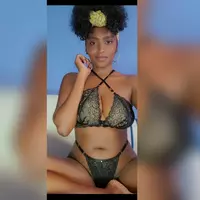 Rianaharpert Cam Model Bio - Camsoda