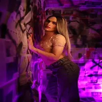 sabrinaturneer profile