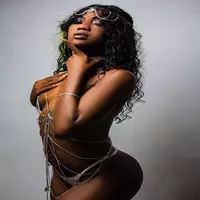 sasha-ravexx profile