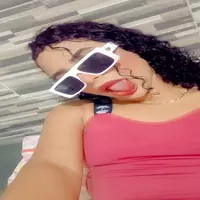 sexycurly18 profile