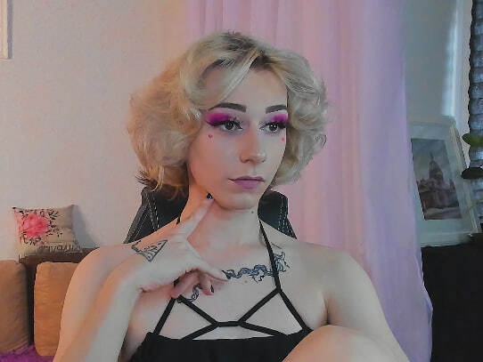 SilverFoxxxxy Avatar