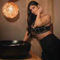 Sex cams model avatar pic - sunnyrivers