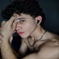tommyxros profile