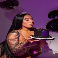valeriewhite profile