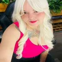 y8urf8ck1ngqueen profile