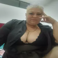 yessica-mature profile