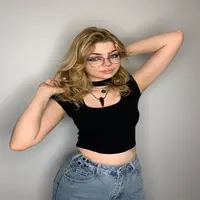 zoedesire profile