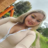 zoelove21 profile