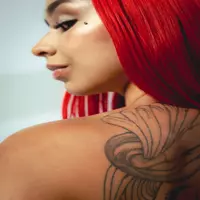 zoeloyd profile